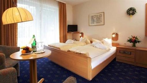 фото отеля Parkblick Hotel Garni & Cafe