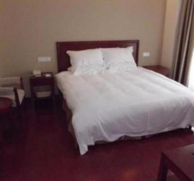 фото отеля Green Tree Inn Shaoxing Xinchang Dafou Express Hotel
