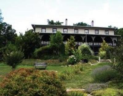 фото отеля Mansouri Mansion - Flat Rock