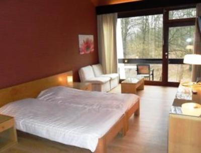 фото отеля Les Rhodos Hotel Chevetogne