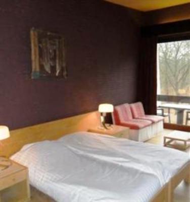 фото отеля Les Rhodos Hotel Chevetogne