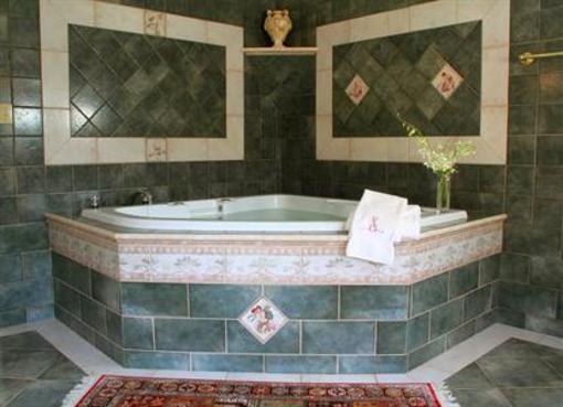 фото отеля 1802 House Bed and Breakfast Inn