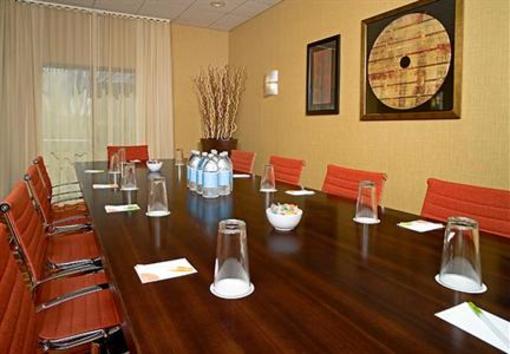фото отеля Courtyard by Marriott Jacksonville Butler Boulevard