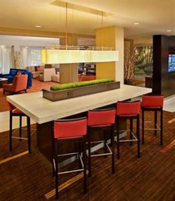 фото отеля Courtyard by Marriott Jacksonville Butler Boulevard