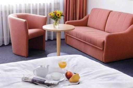 фото отеля Tespo Hotel und Sportpark Kaarst