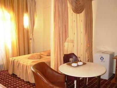 фото отеля Hotel Carmen Pitesti