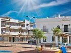 фото отеля Hostel Dona Lola Marina