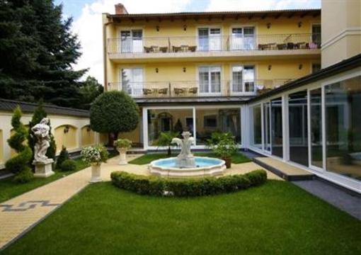 фото отеля Xavin Wellness Hotel & Restaurant