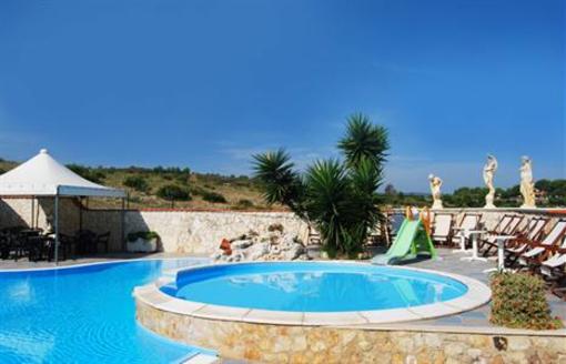 фото отеля Villaggio Mascia Hotel Vieste