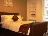Queenspark Apartments