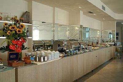 фото отеля Lungomare Hotel Cesenatico