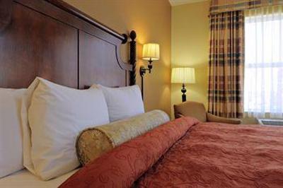 фото отеля Country Inn & Suites - Savannah Historic