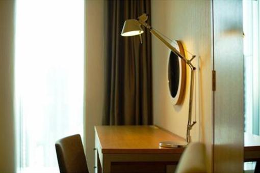 фото отеля Park Hotel Tokyo