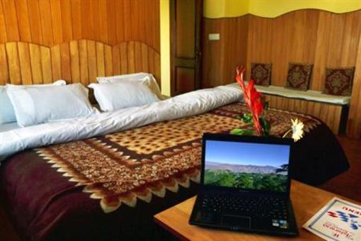 фото отеля Hotel Ashirwad Mussoorie