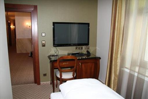 фото отеля Hotel Zum Heiligen Geist