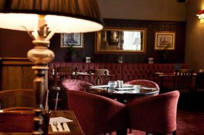 фото отеля Innkeeper's Lodge Stratford-upon-Avon Wellesbourne
