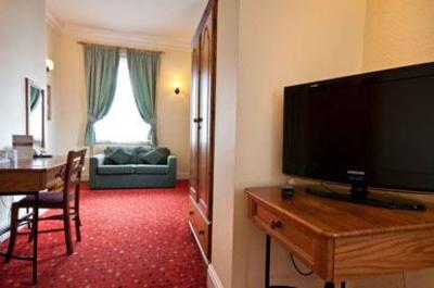 фото отеля Innkeeper's Lodge Stratford-upon-Avon Wellesbourne