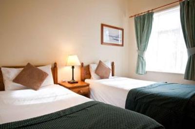 фото отеля Innkeeper's Lodge Stratford-upon-Avon Wellesbourne