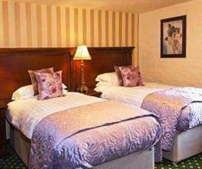 фото отеля Roundabout Hotel