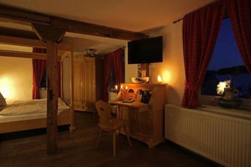 фото отеля Hotel Lindenhof Bad Laasphe