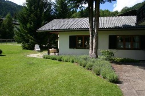 фото отеля Ferienwohnungen Familie Wetzlinger Bad Kleinkirchheim