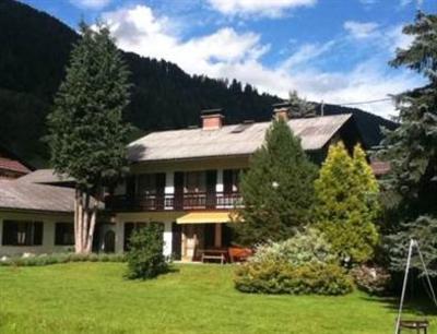 фото отеля Ferienwohnungen Familie Wetzlinger Bad Kleinkirchheim