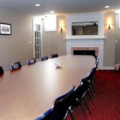 фото отеля Essex Street Inn & Suites
