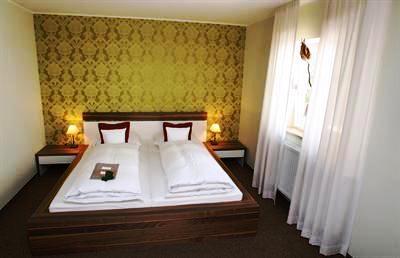 фото отеля Weingut und Hotel Meintzinger
