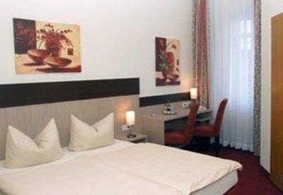 фото отеля Hotel Wuppertaler Hof