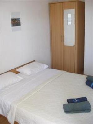 фото отеля Apartmani Levarda Hotel Okrug Gornji