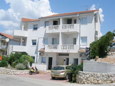 фото отеля Apartmani Levarda Hotel Okrug Gornji
