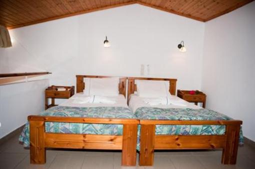 фото отеля Androulakis Apartments Platanias
