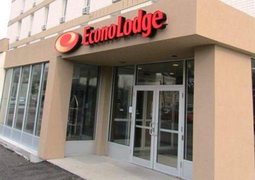 фото отеля Econo Lodge Winnipeg