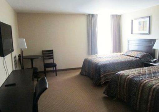 фото отеля Econo Lodge Winnipeg