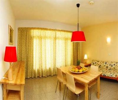 фото отеля Hostal Residencia Rita Ibiza