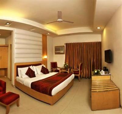 фото отеля Bharat Continental Hotel