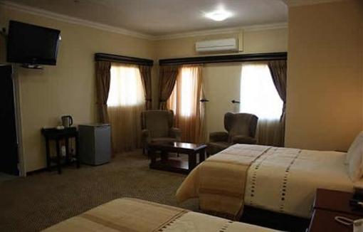 фото отеля Global Village Guest House Nelspruit