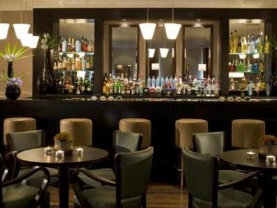 фото отеля De Vere Venues Wokefield Park