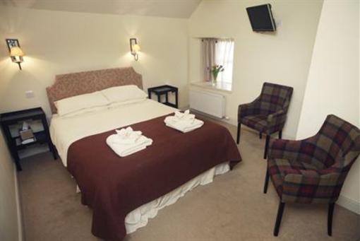 фото отеля Loch Ness Inn Drumnadrochit