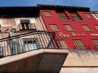 Hotel Rey Sancho Navarrete