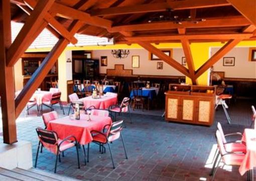 фото отеля Frisko Panzio & Restaurant