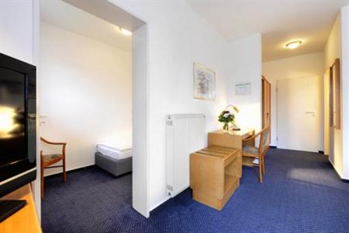 фото отеля Zur Prinzenbrucke Hotel Munster