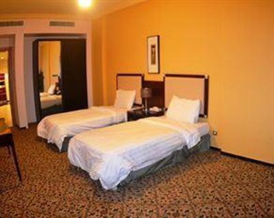 фото отеля Awaliv Suites