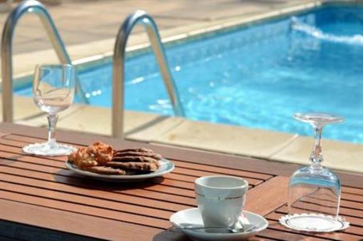 фото отеля Hotel Le Mont Barral