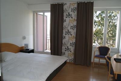 фото отеля Hotel Prealpina Lausanne