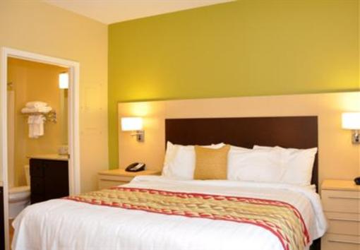 фото отеля TownePlace Suites Winchester