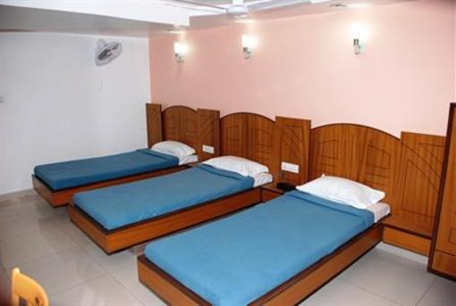фото отеля Hotel Ambassador Vadodara