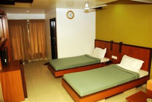 фото отеля Hotel Ambassador Vadodara