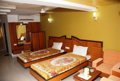 фото отеля Hotel Ambassador Vadodara