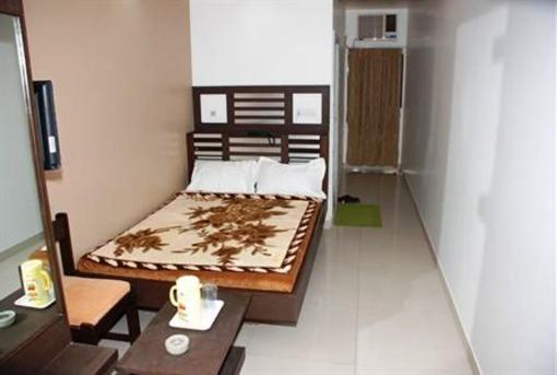 фото отеля Hotel Ambassador Vadodara
